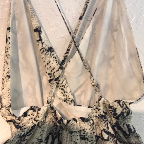 Tobi Snake print romper new with tag! - Picture 2 of 3